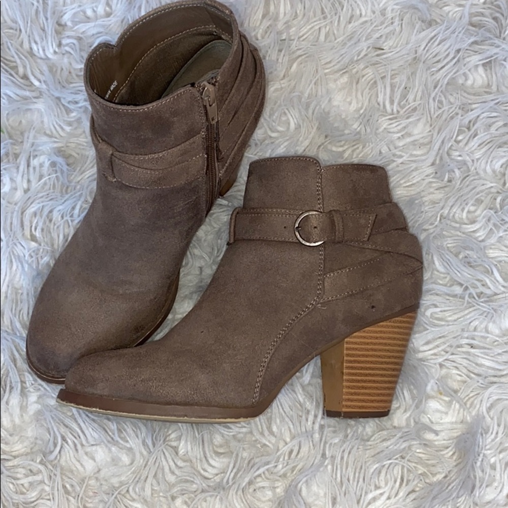 Ankle booties